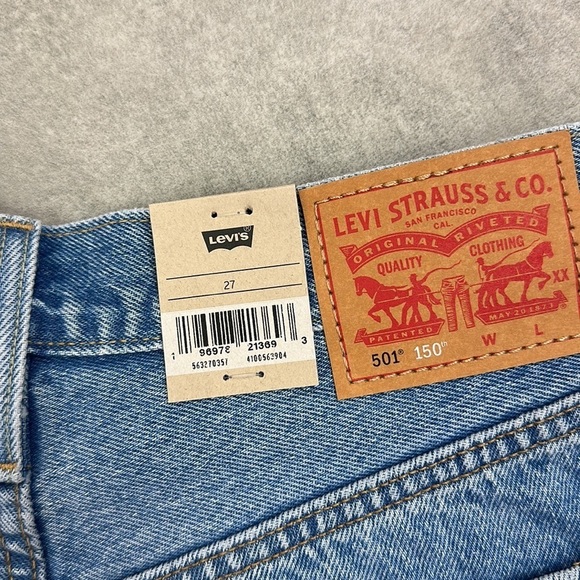 🔆LEVI’S🔆 501 150 year anniversary heart shorts Limited, edition collectors - Picture 13 of 13